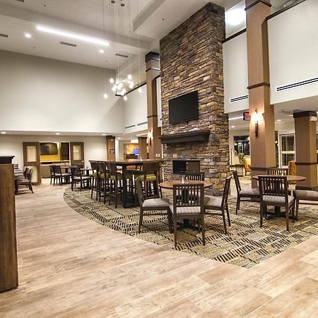 Staybridge Suites Marquette By Ihg Exterior photo