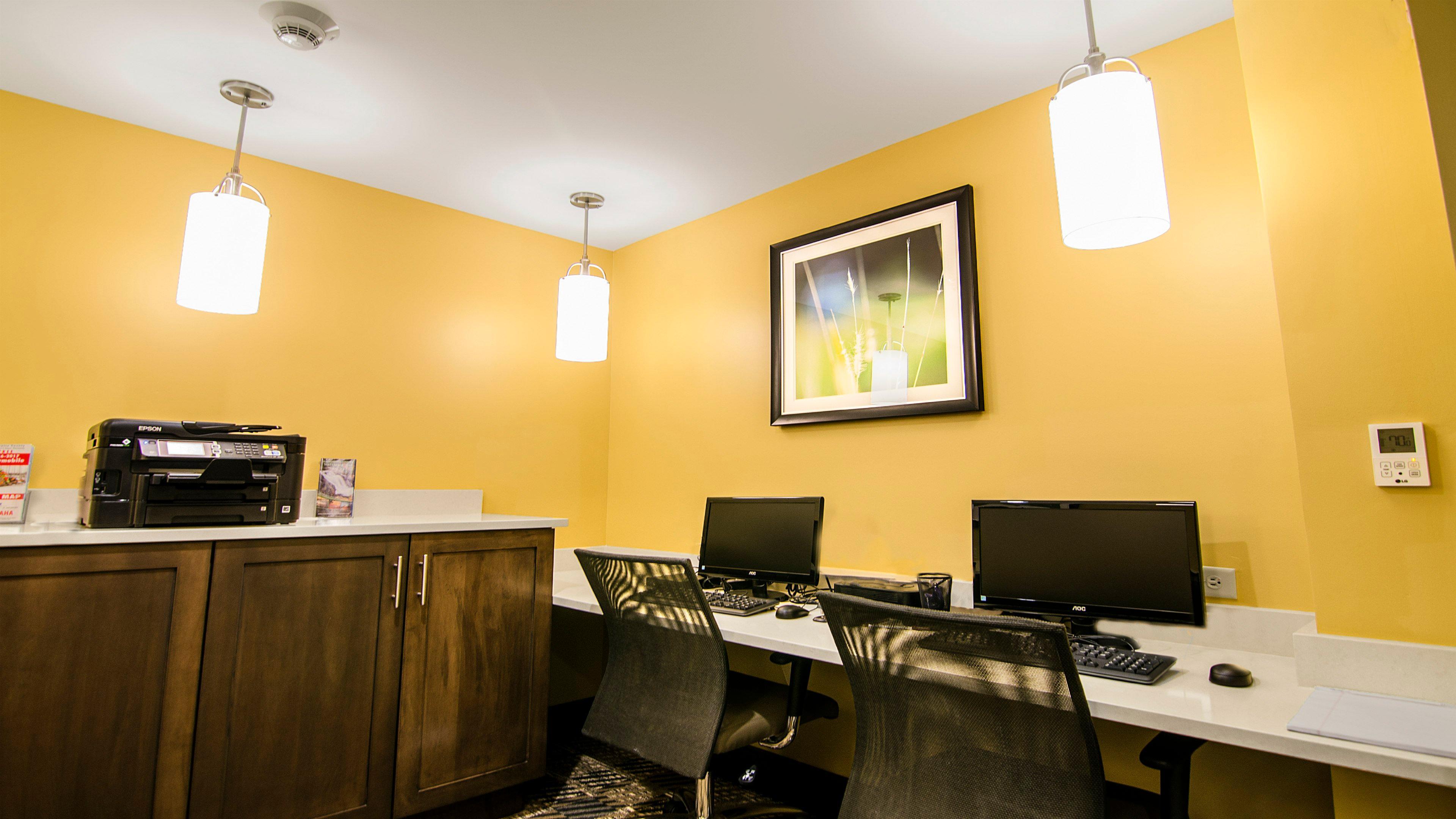 Staybridge Suites Marquette By Ihg Exterior photo