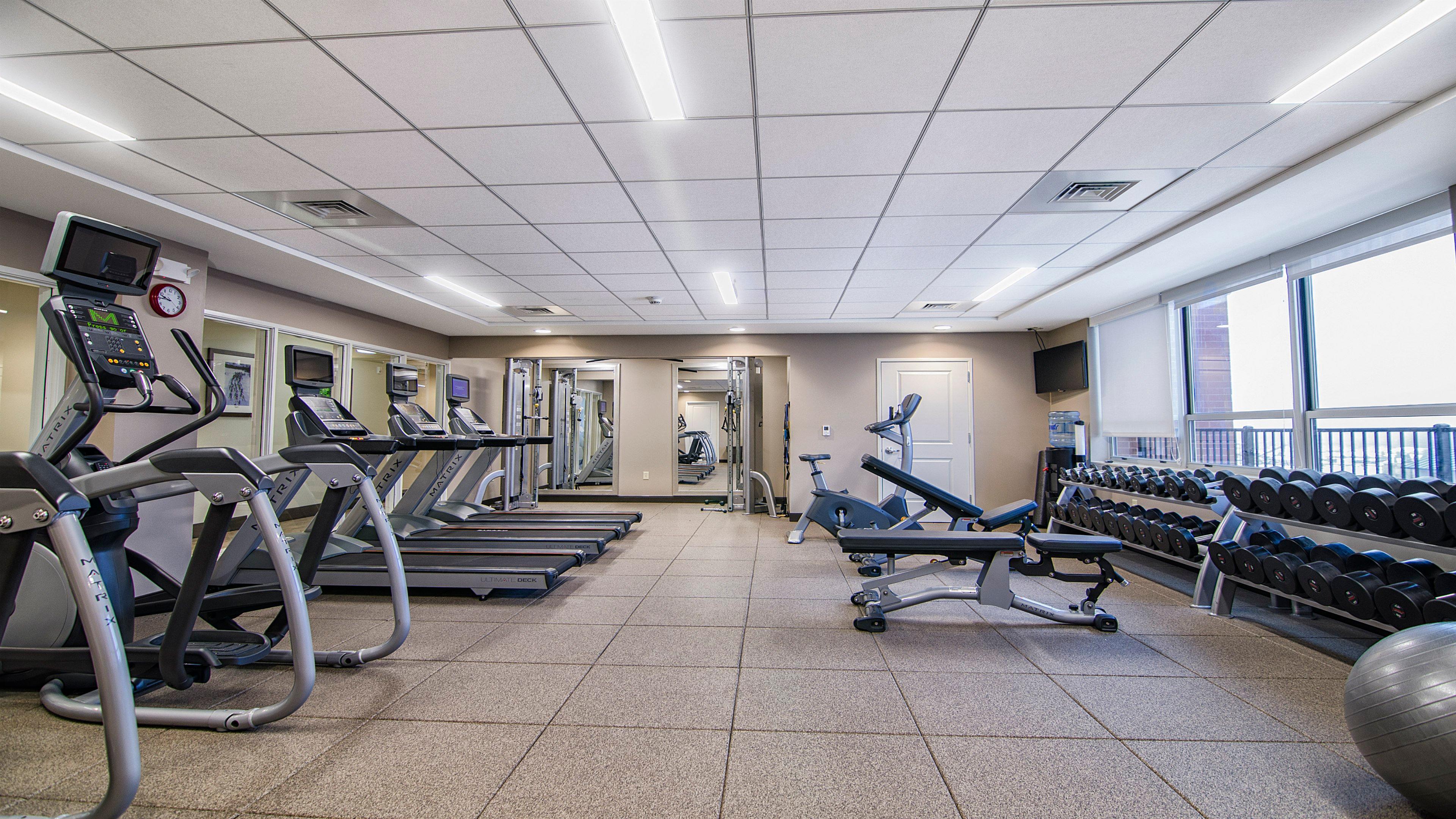 Staybridge Suites Marquette By Ihg Exterior photo